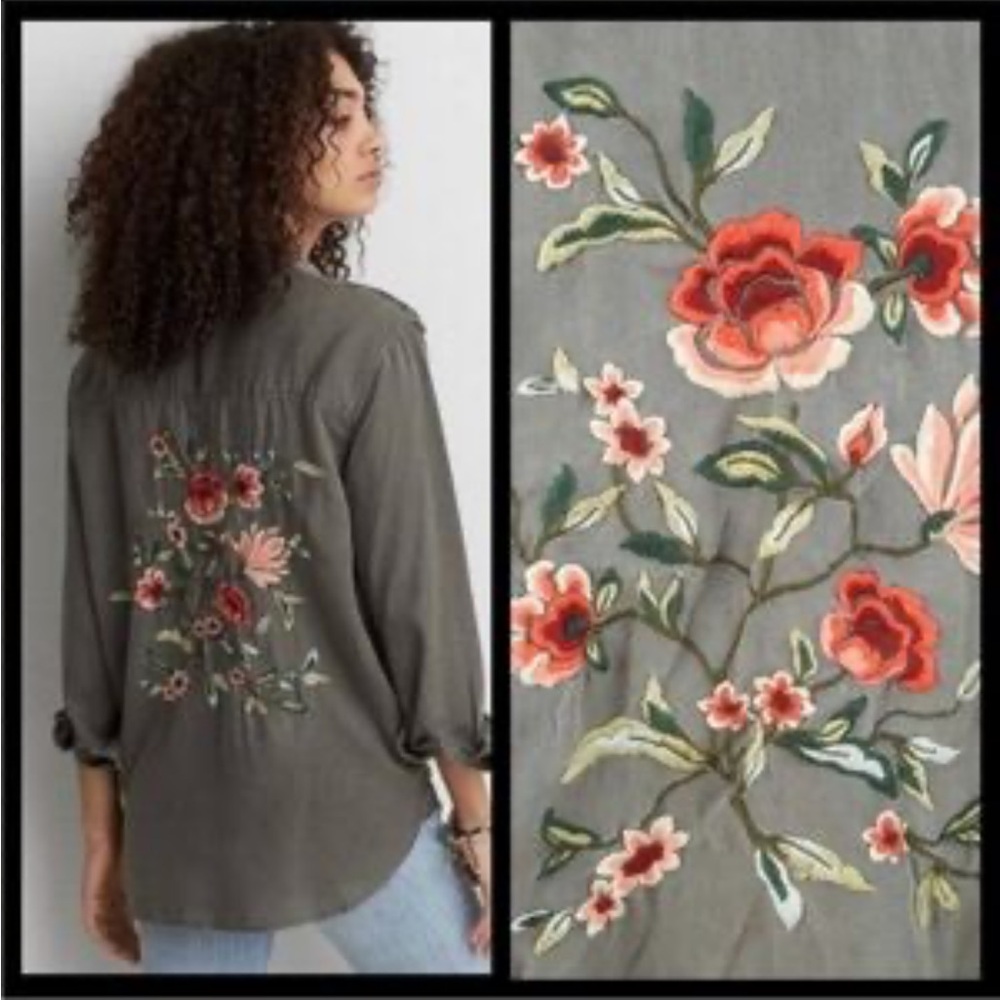 American Eagle Oversized Embroidered Olive Green Button‎ Down Shirt